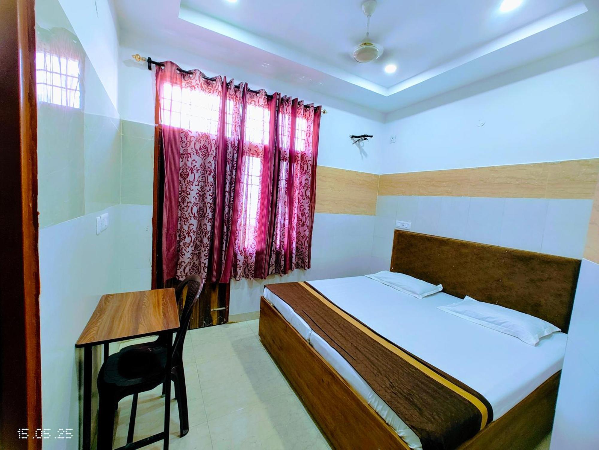 Hotel Yolo- Chandīgarh Exterior foto