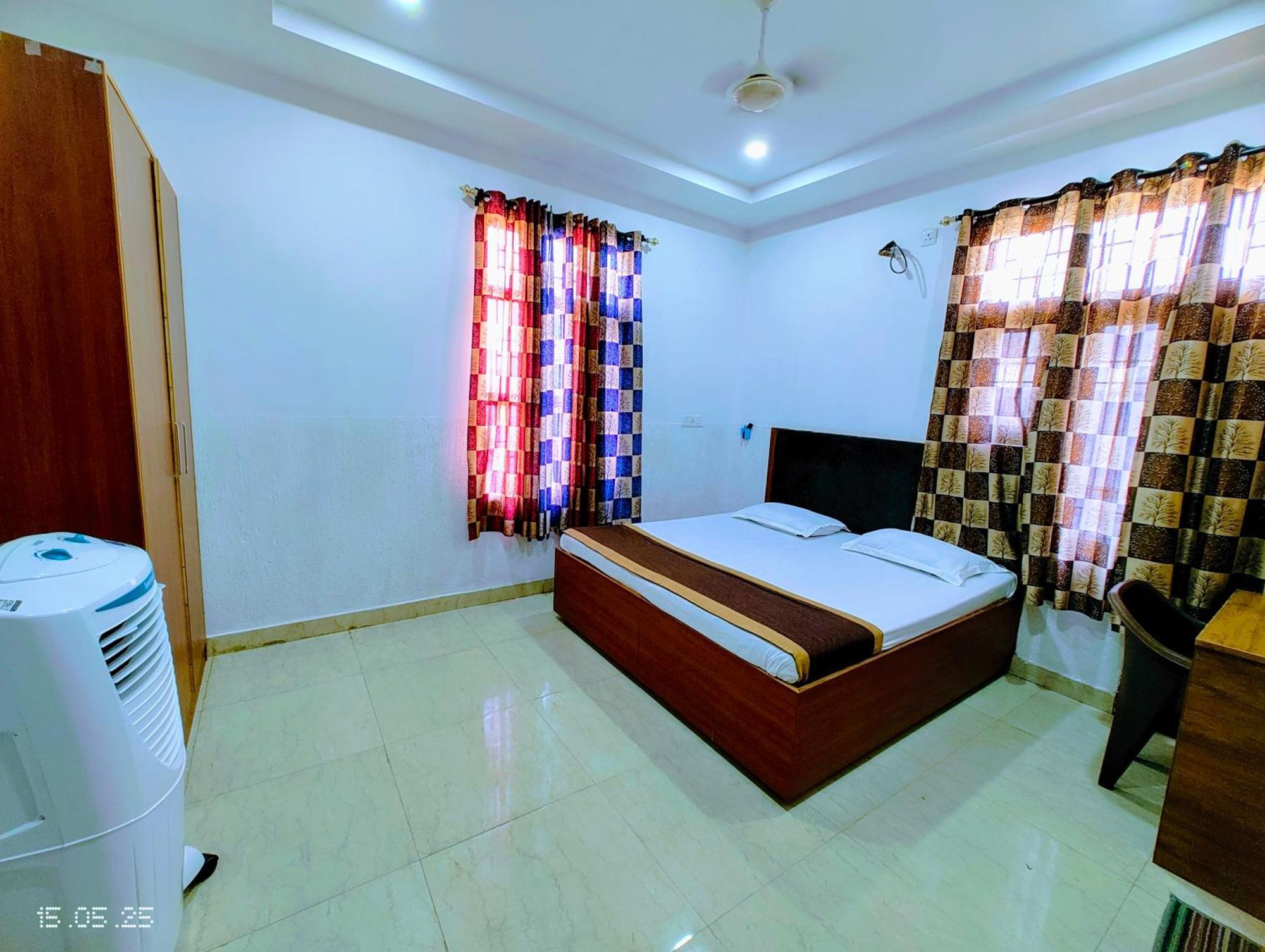 Hotel Yolo- Chandīgarh Exterior foto